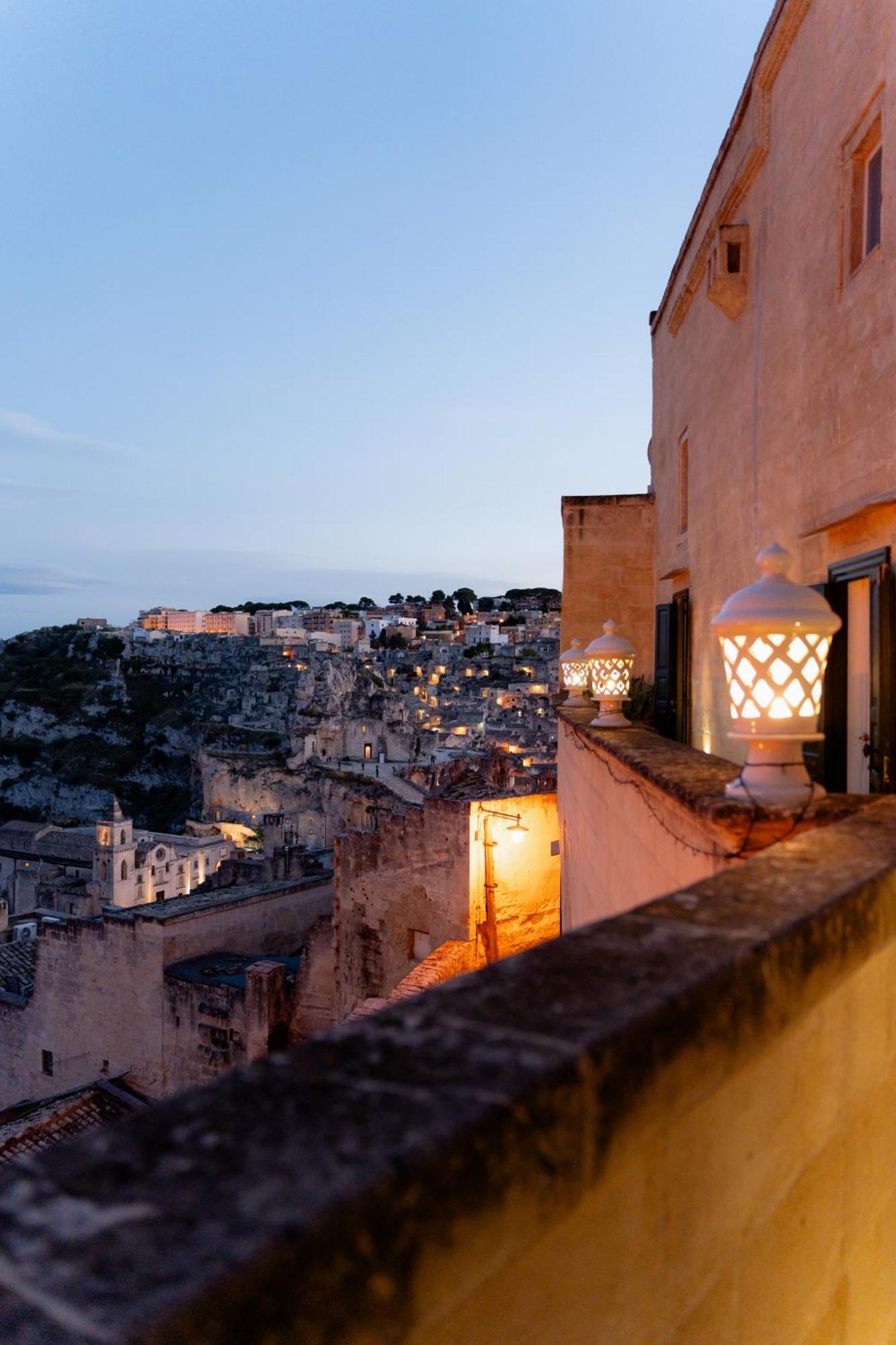 Palazzo Del Duca Hotel & Restaurant Матера Екстериор снимка